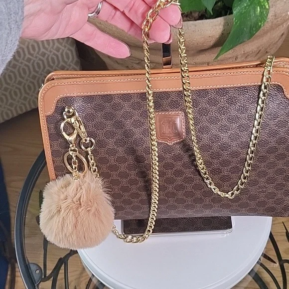 Vintage Celine Crossbody & Wallet - Picture 4 of 16